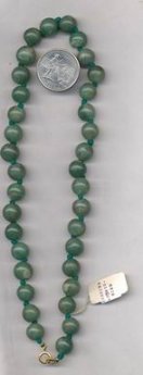 1 VINTAGE GENUINE ADVENTURINE BEAD KNOTTED NECKLACE