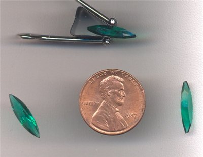(image for) 10 VINTAGE GLASS EMERALD 15X4mm NAVETTE JEWELS