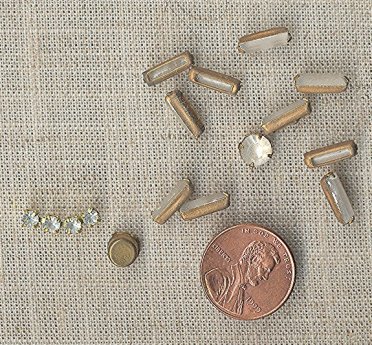 24 VINTAGE GLASS MATTE CRYSTAL 11x3mm. BAGUETTE BRASS GEMS