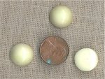 6 VINTAGE GLASS IVORY SMOOTH 15mm CABOCHONS