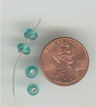 200 VINTAGE GLASS 5mm. AQUAMARINE ROUND BEADS K116