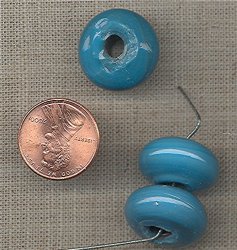 24 VINTAGE GLASS 19mm. TURQUOISE DONUT BEADS
