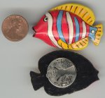 1 VINTAGE HANDPAINTED STRIPED FISH BUTTON COVERS