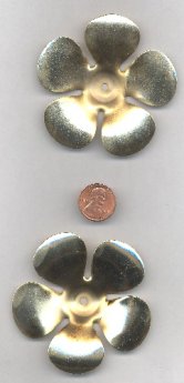 3 VINTAGE ANTIQUE BRUSH GOLD 70mm FLOWER FINDINGS
