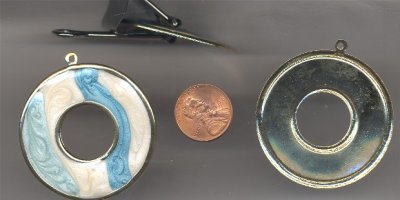 2 VINTAGE SILVER LIGHT OCEANS BLUE 45mm DONUT PENDANTS