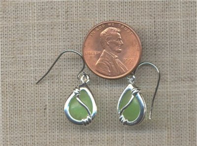 PAIR GLASS MATTE PERIDOT DROP HOOK SILVER EARRINGS