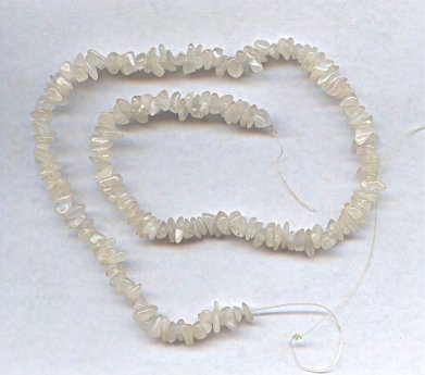 24 VINTAGE GENUINE QUARTZ CRYSTAL NUGGET CHIP BEADS