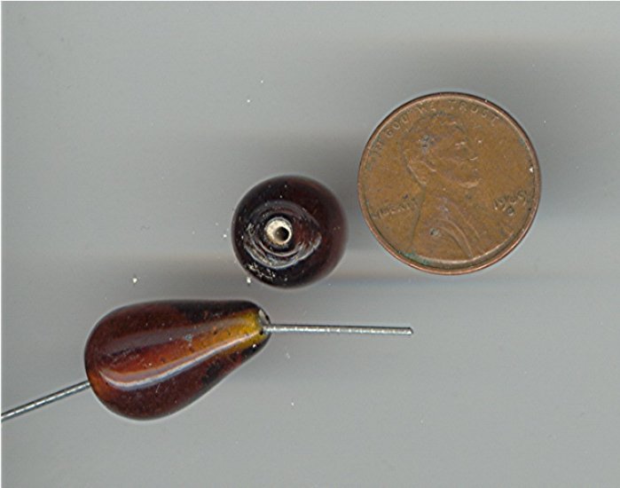 (image for) 24 VINTAGE GLASS 20mm. SMOKED TOPAZ DROP BEADS