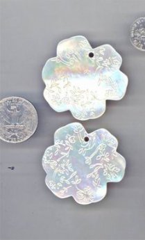 1 VINTAGE GENUINE MOP FLORAL CARVED FLOWER 45MM PENDANT