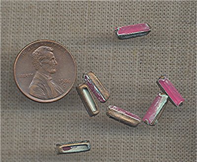 50 VINTAGE GLASS MATTE ROSE 10x3mm BAGUETTE BRASS GEMS