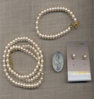 VINTAGE PEARL BRACELET, EARRING & NECKLACE SET