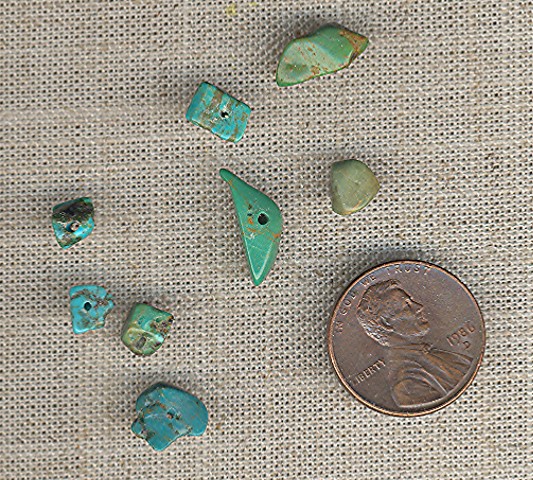 50 VINTAGE GENUINE TURQUOISE 2-10mm CHIP BEADS - Click Image to Close