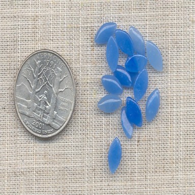 (image for) 100 VINTAGE BABY BLUE 10X5mm GLASS NAVETTE CABOCHONS