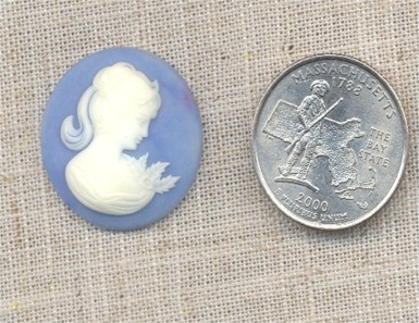 1 VINTAGE WEST GERMAN LT SAPPHIRE 25mm ROUND LADY'S HEAD CAMEOS